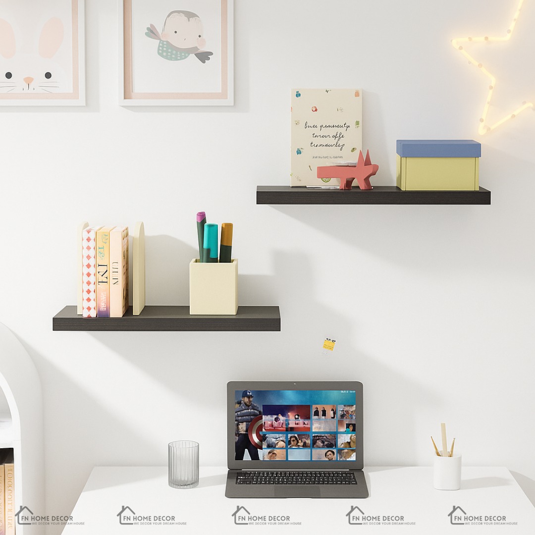 উচ্চমানের MDF বোর্ড — টেকসই ও দীর্ঘস্থায়ী 🔧 সাথে থাকছে: ওয়াল ক্ল্যাম্প, রয়্যাল ফ্ল্যাগ, স্ক্রু ও প্রয়োজনীয় অ্যাকসেসরিজ 🎨 ডিজাইন: মিনিমাল অথচ এলিগেন্ট — আপনার ঘরের সাথে একদম মানানসই - Image 4